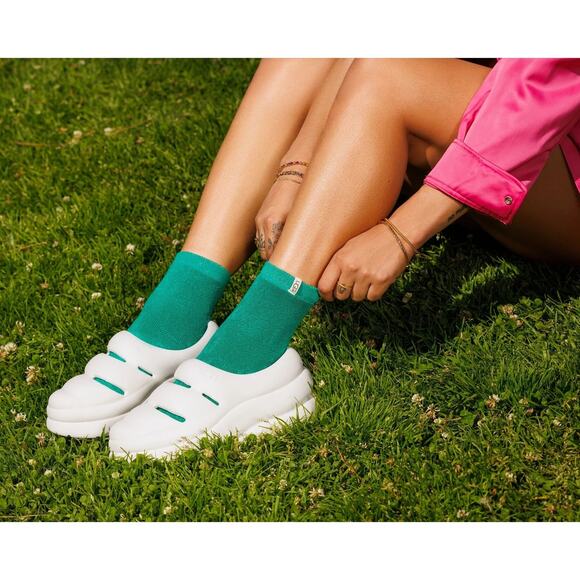 NEW UGG SPORT YEAH CLOG SLIP ON BRIGHT WHITE 1132890 MSRP $70 WOMANS SIZE - 9 - Picture 9 of 9